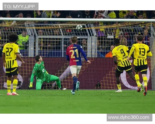 世界杯精彩对决巴黎圣日耳曼6比2战胜巴萨乌龙球成比赛转折点解析 世界杯精彩对决巴黎圣日耳曼6比2战胜巴萨乌龙球成比赛转折点解析