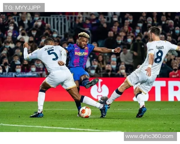 欧联杯本菲卡与那不勒斯激战成平局补时进球引发全场狂欢